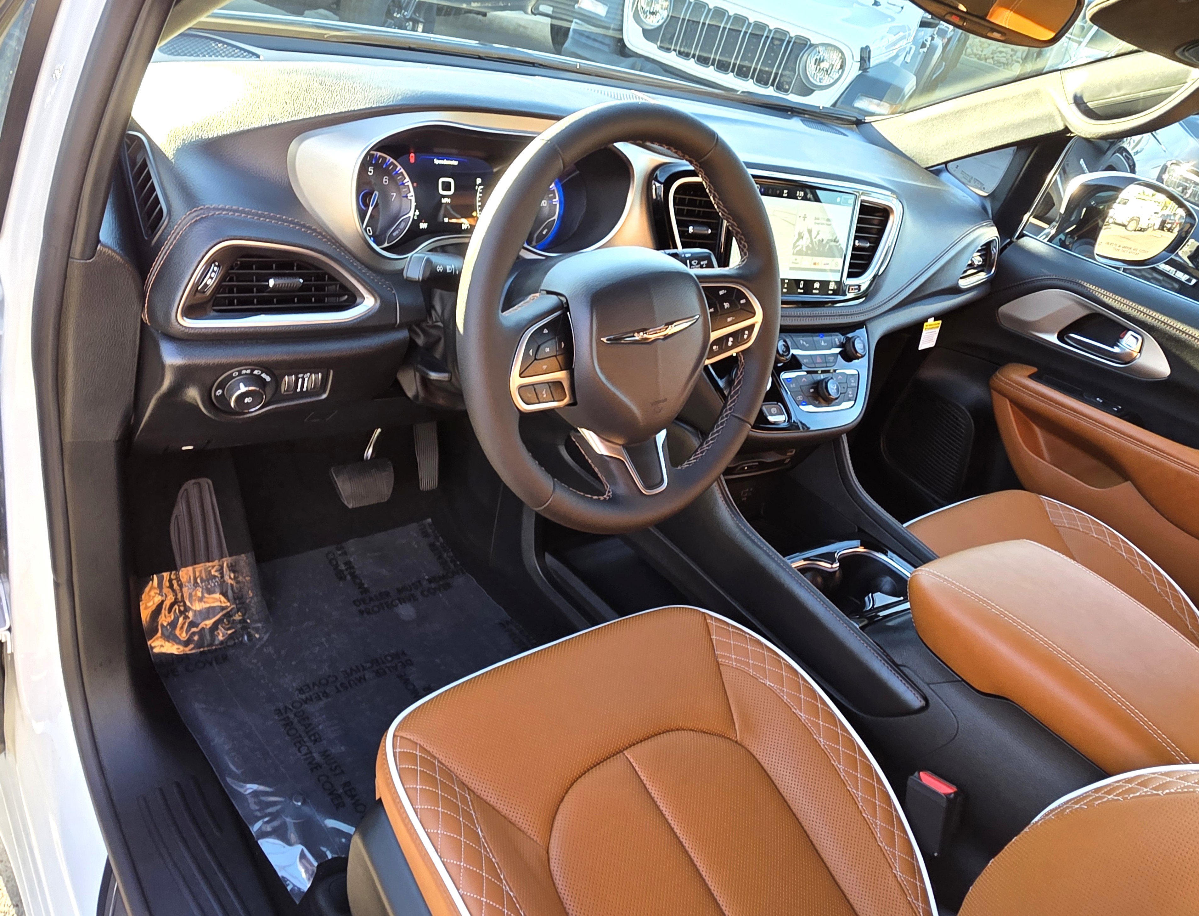 New 2026 Chrysler Pacifica Pinnacle image 10