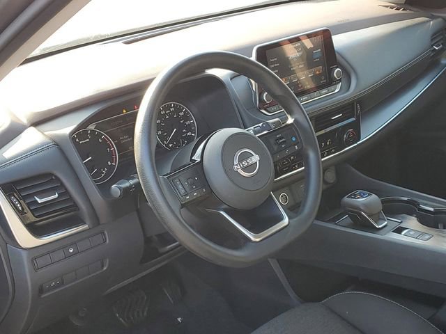 Used 2022 Nissan Rogue SV image 7