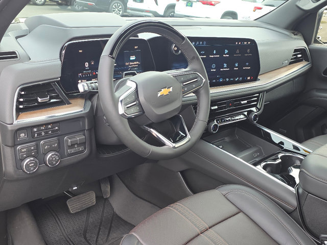 Certified 2026 Chevrolet Suburban High Country image 32