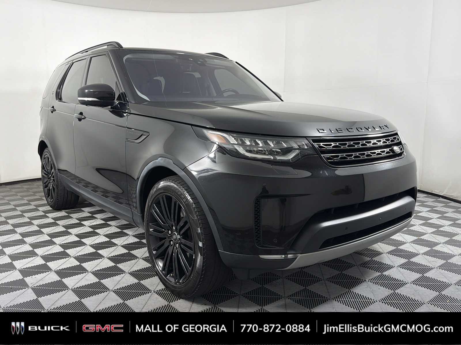 Used 2017 Land Rover Discovery HSE AWD/4WD image 1