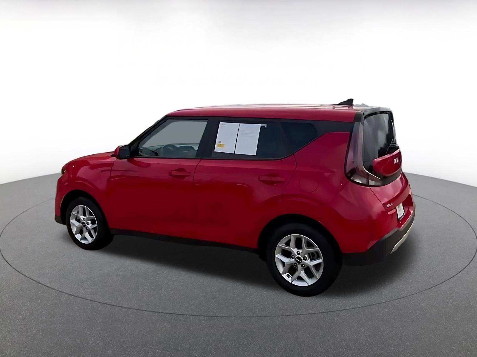 Used 2025 Kia Soul LX w/ LX Technology Package image 10