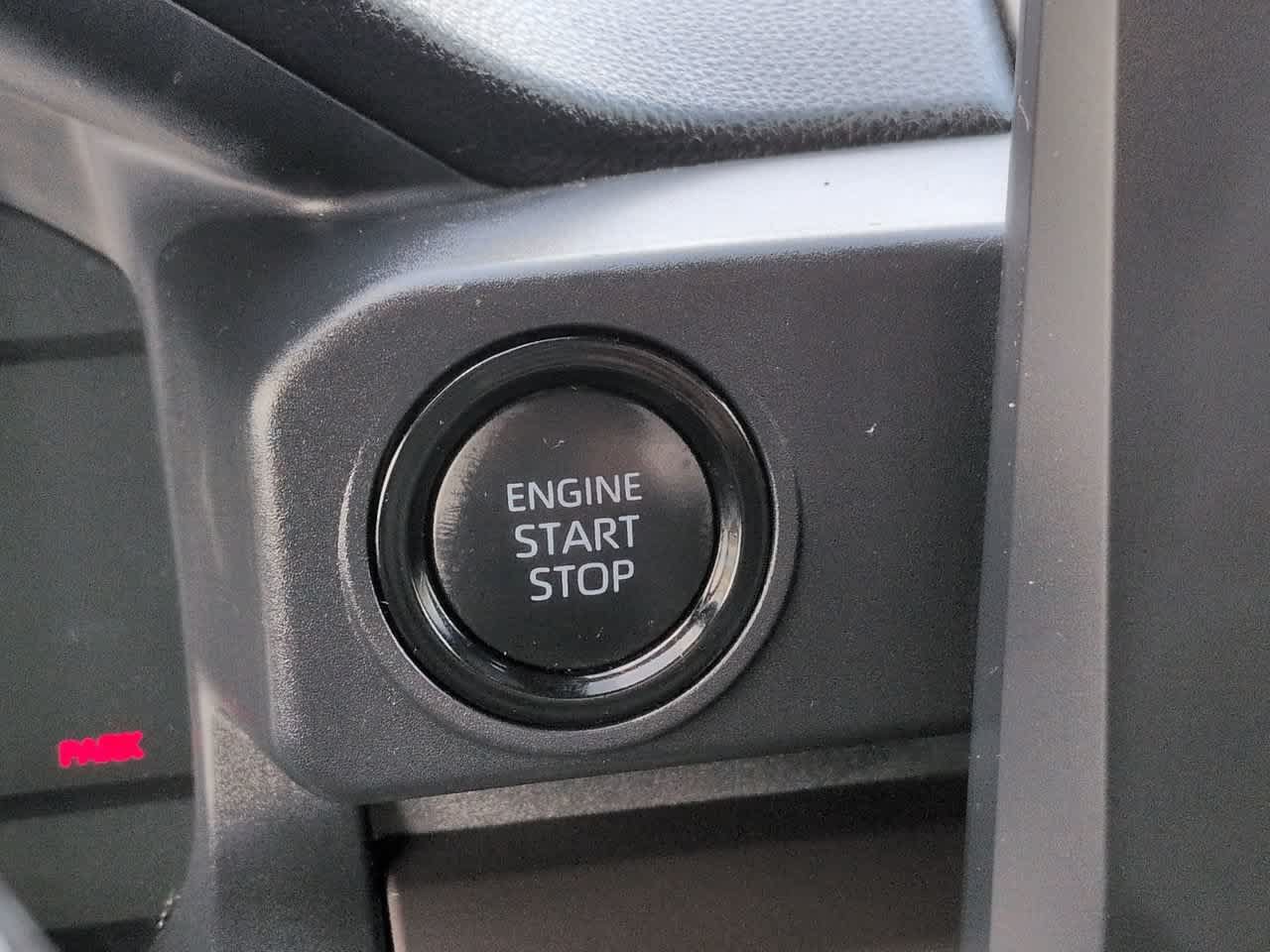 Used 2025 Toyota Tacoma SR5 AWD/4WD image 26