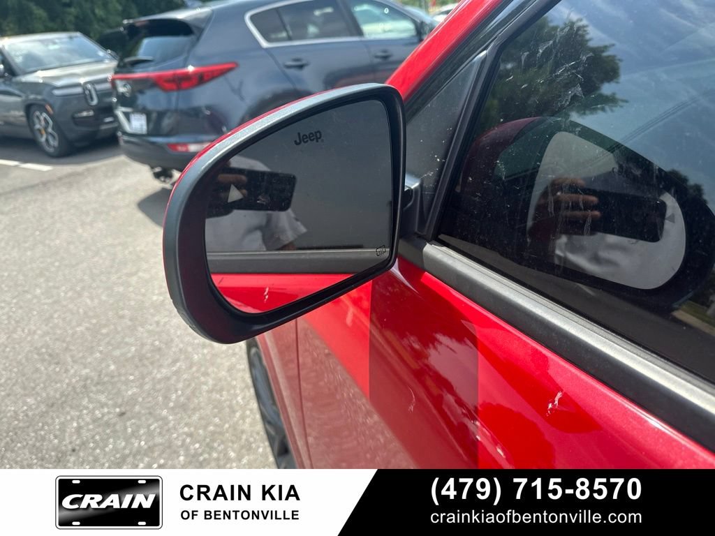 Used 2024 Jeep Compass Limited AWD/4WD image 9