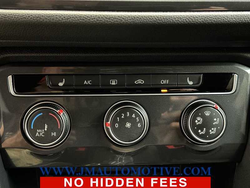 Used 2024 Volkswagen Tiguan S image 37