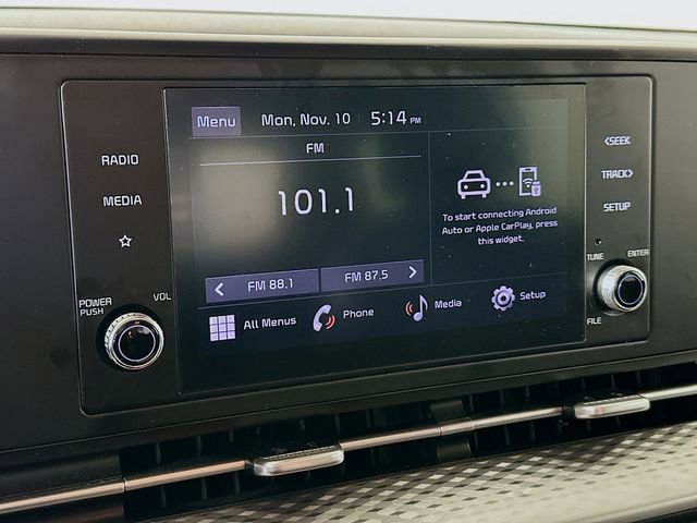 Used 2024 Kia Carnival LX image 15