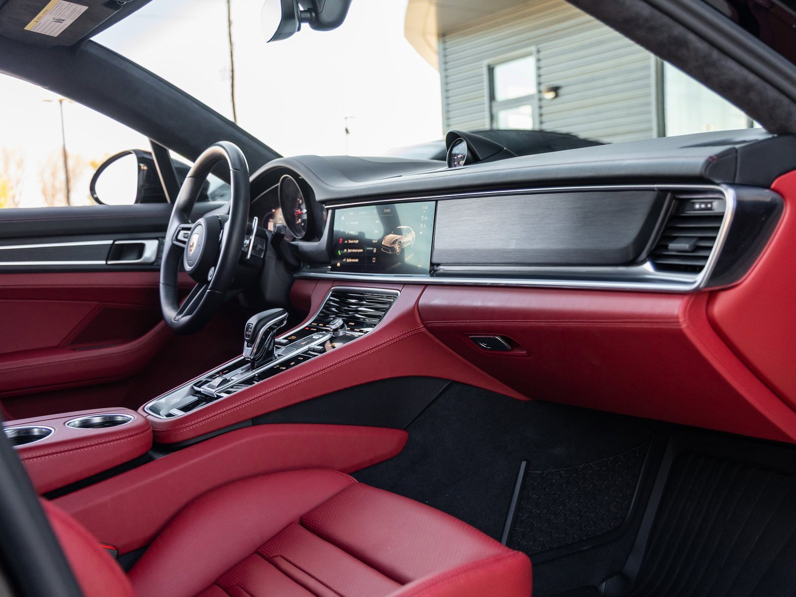 Used 2023 Porsche Panamera GTS image 43