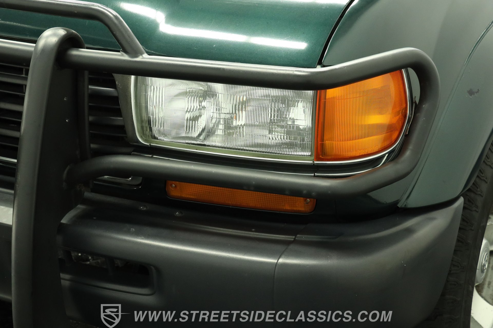 Used 1997 Toyota Land Cruiser w/ Collector's Edition Pkg AWD/4WD image 20