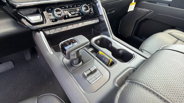 New 2026 GMC Sierra 1500 Denali w/ Technology Package AWD/4WD image 27