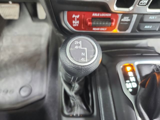 Used 2025 Jeep Wrangler Unlimited Sport AWD/4WD image 26