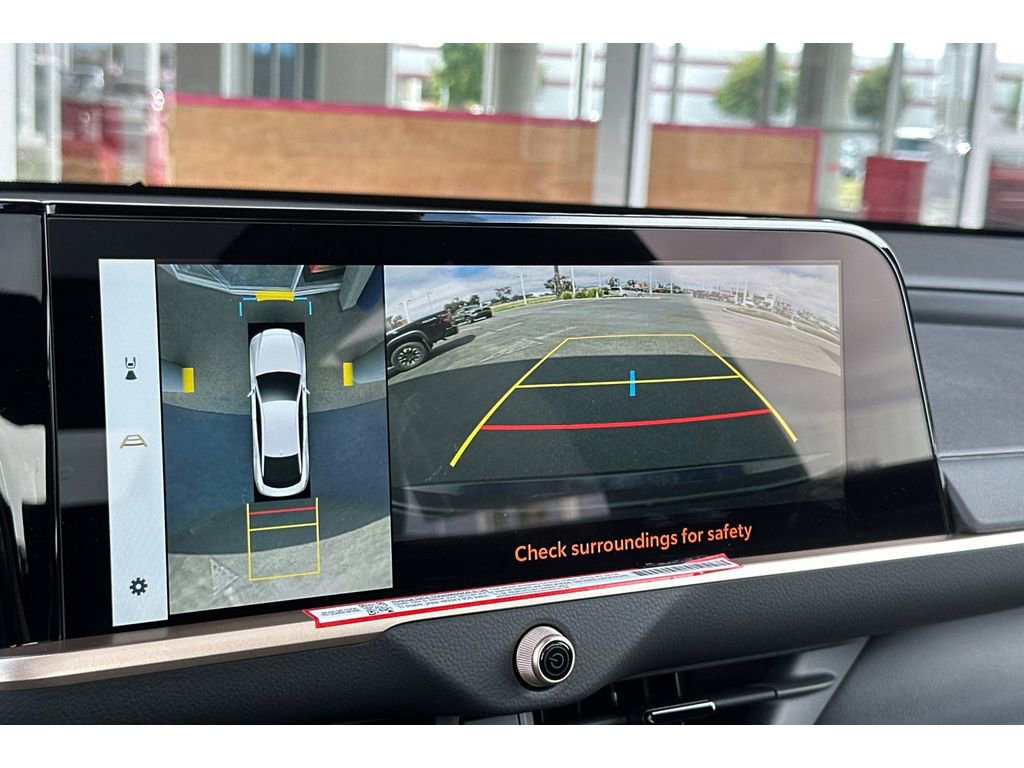 New 2026 Toyota Crown Platinum image 22