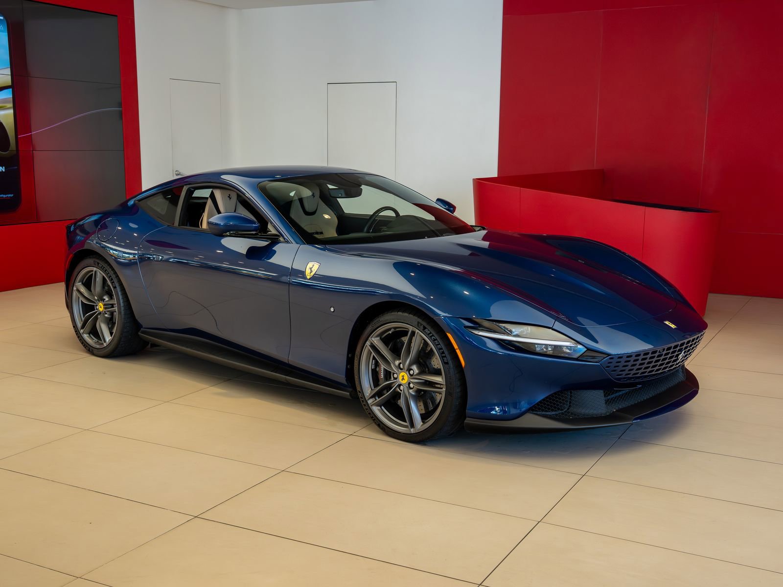 Used 2021 Ferrari Roma RWD image 1