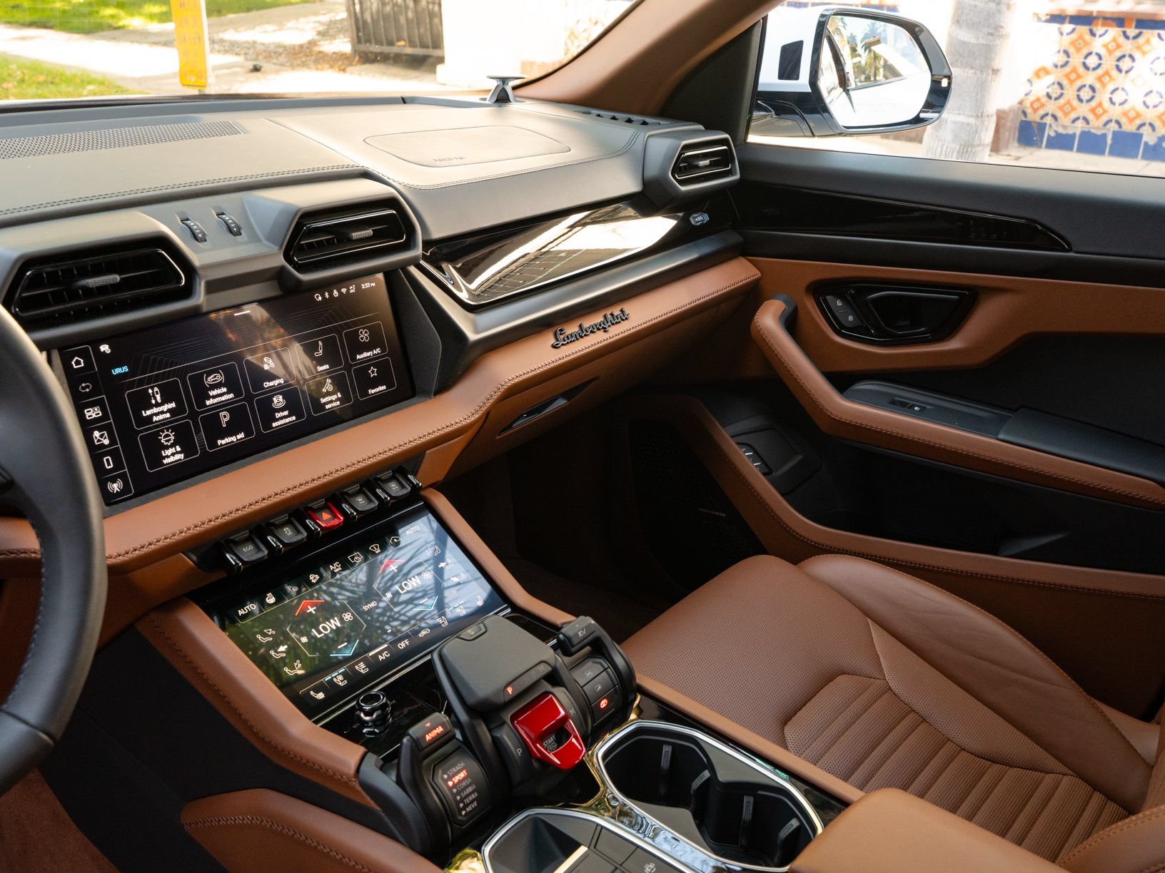 Used 2026 Lamborghini Urus S AWD/4WD image 43