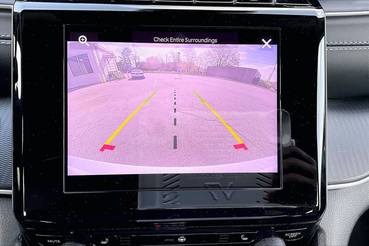 Certified 2025 Jeep Grand Cherokee Altitude image 14