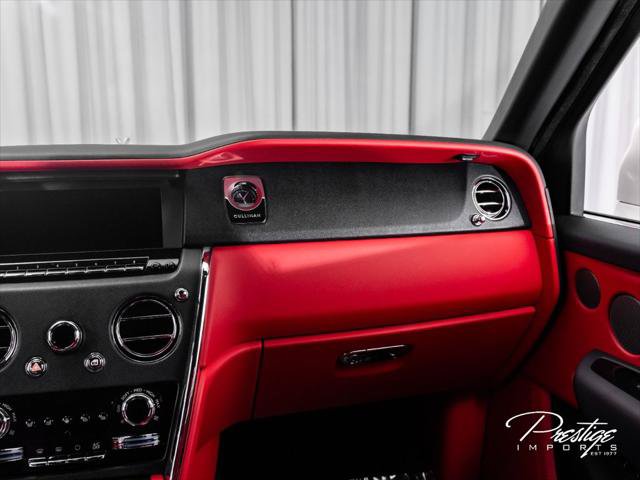 Used 2022 Rolls-Royce Cullinan AWD/4WD image 32