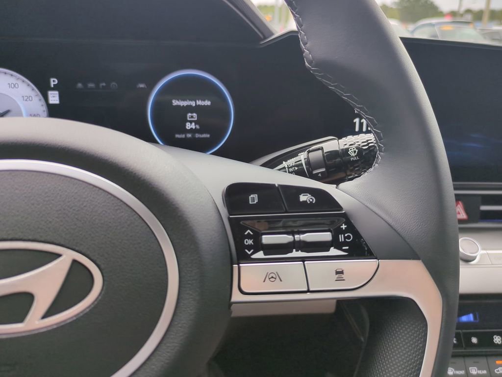 New 2026 Hyundai Elantra Limited image 31