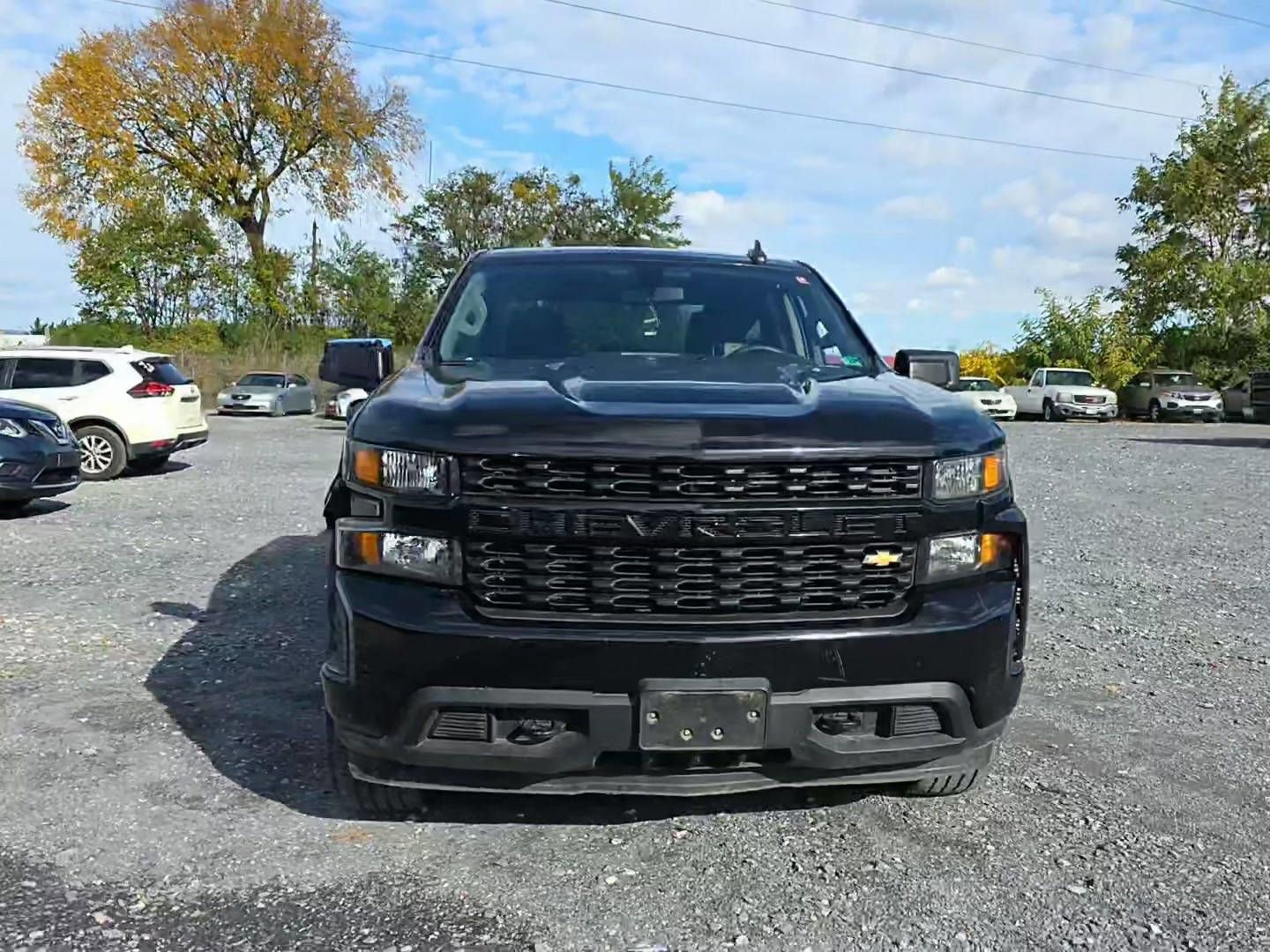 Used 2021 Chevrolet Silverado 1500 Custom image 2