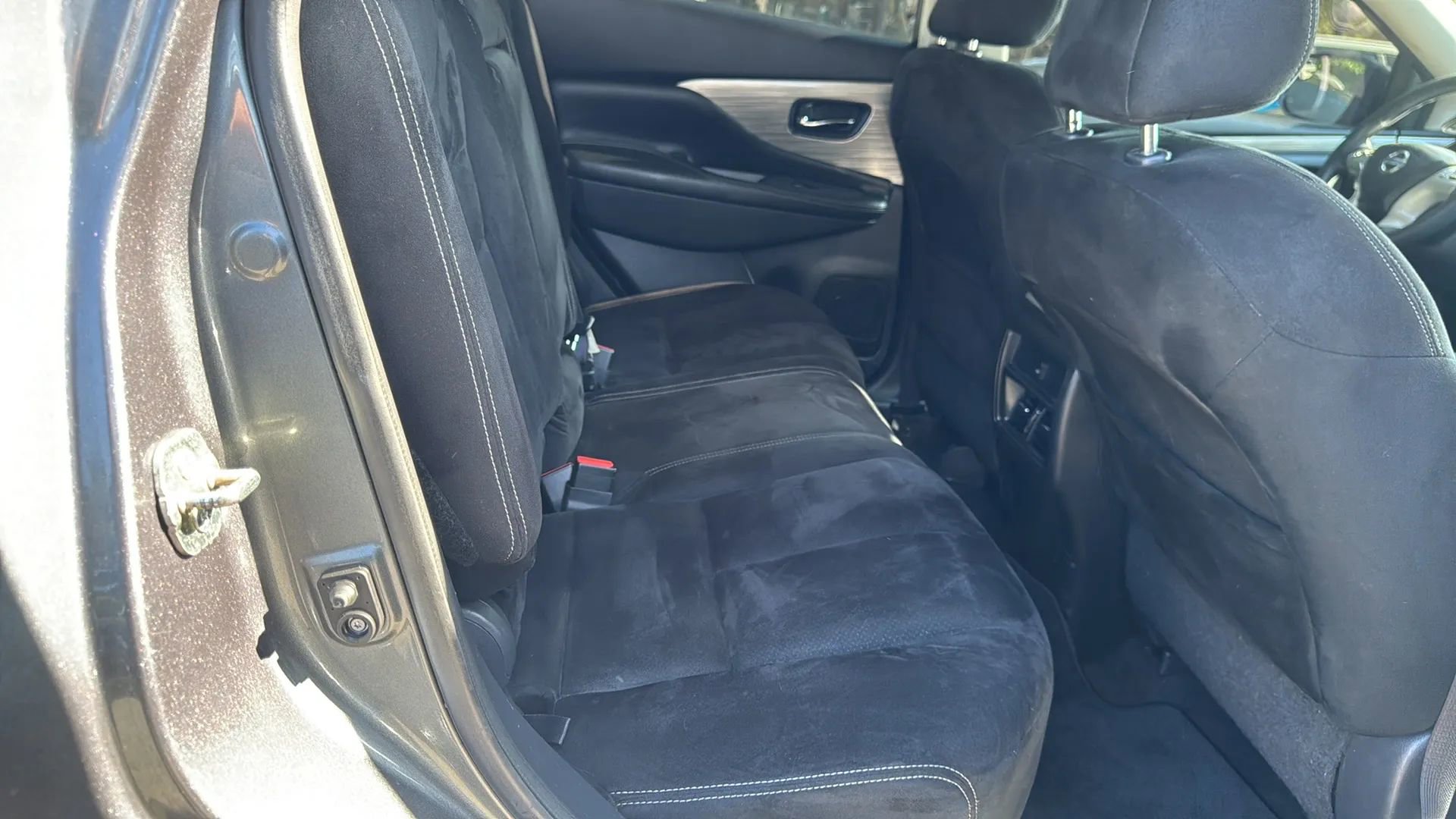 Used 2015 Nissan Murano S w/ Navigation Package image 13