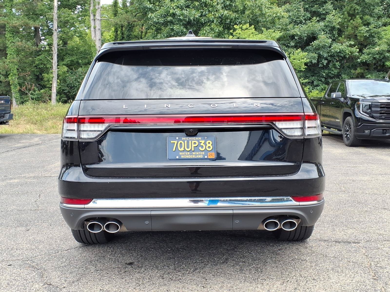 Used 2025 Lincoln Aviator Reserve w/ Equipment Group 201A AWD/4WD image 13