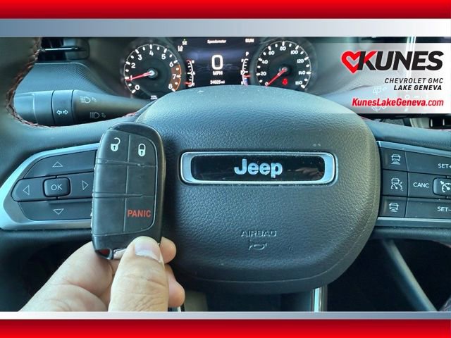 Used 2025 Jeep Compass Trailhawk image 50