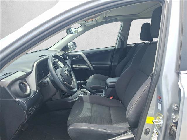 Used 2018 Toyota RAV4 XLE FWD image 15
