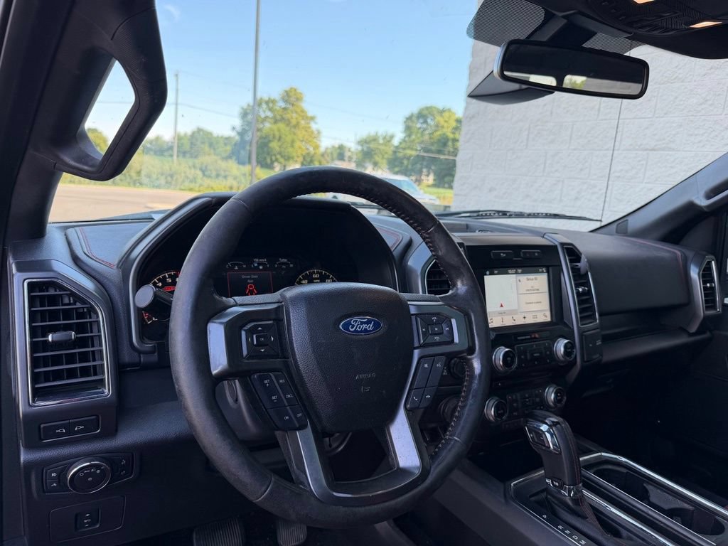 Used 2017 Ford F150 Lariat w/ Equipment Group 502A Luxury AWD/4WD image 12