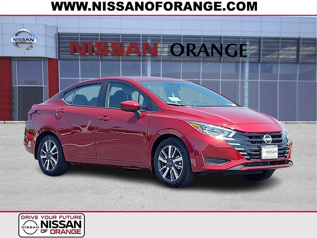 New 2025 Nissan Versa SV w/ Trunk Package
