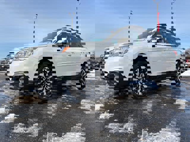 Used 2016 Subaru Outback 2.5i Limited image 3