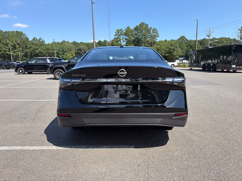 New 2027 Nissan Sentra SV w/ SV Convenience Package FWD image 5