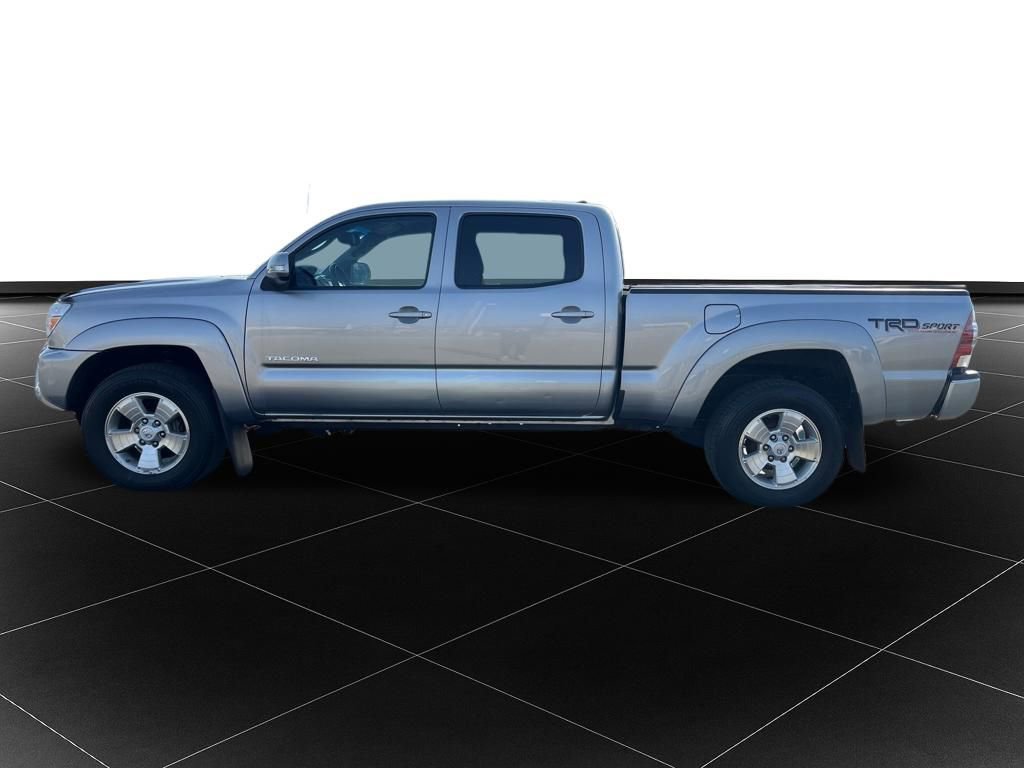 Used 2015 Toyota Tacoma 4x4 Double Cab image 2