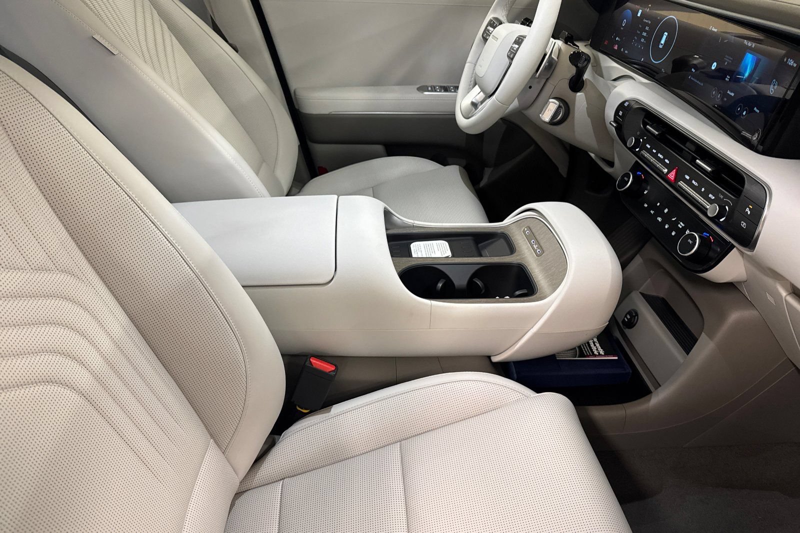 New 2026 Hyundai Palisade SEL FWD image 16