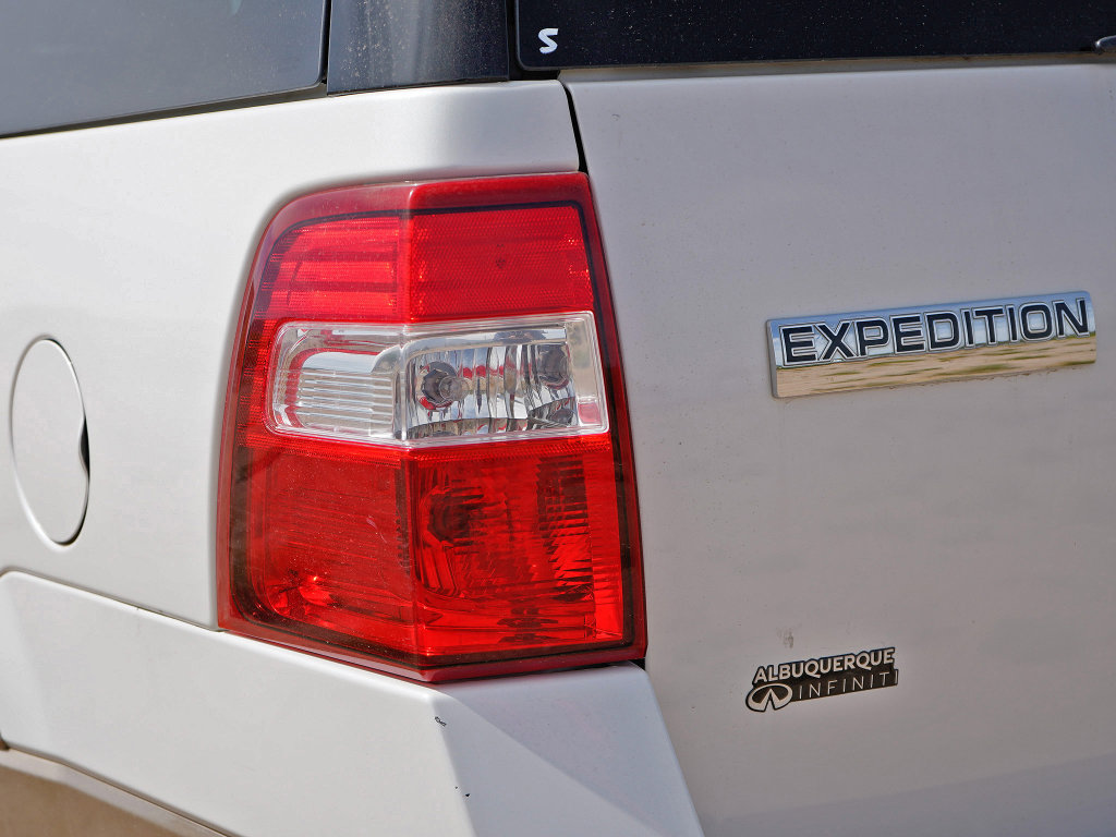 Used 2013 Ford Expedition EL King Ranch RWD image 9