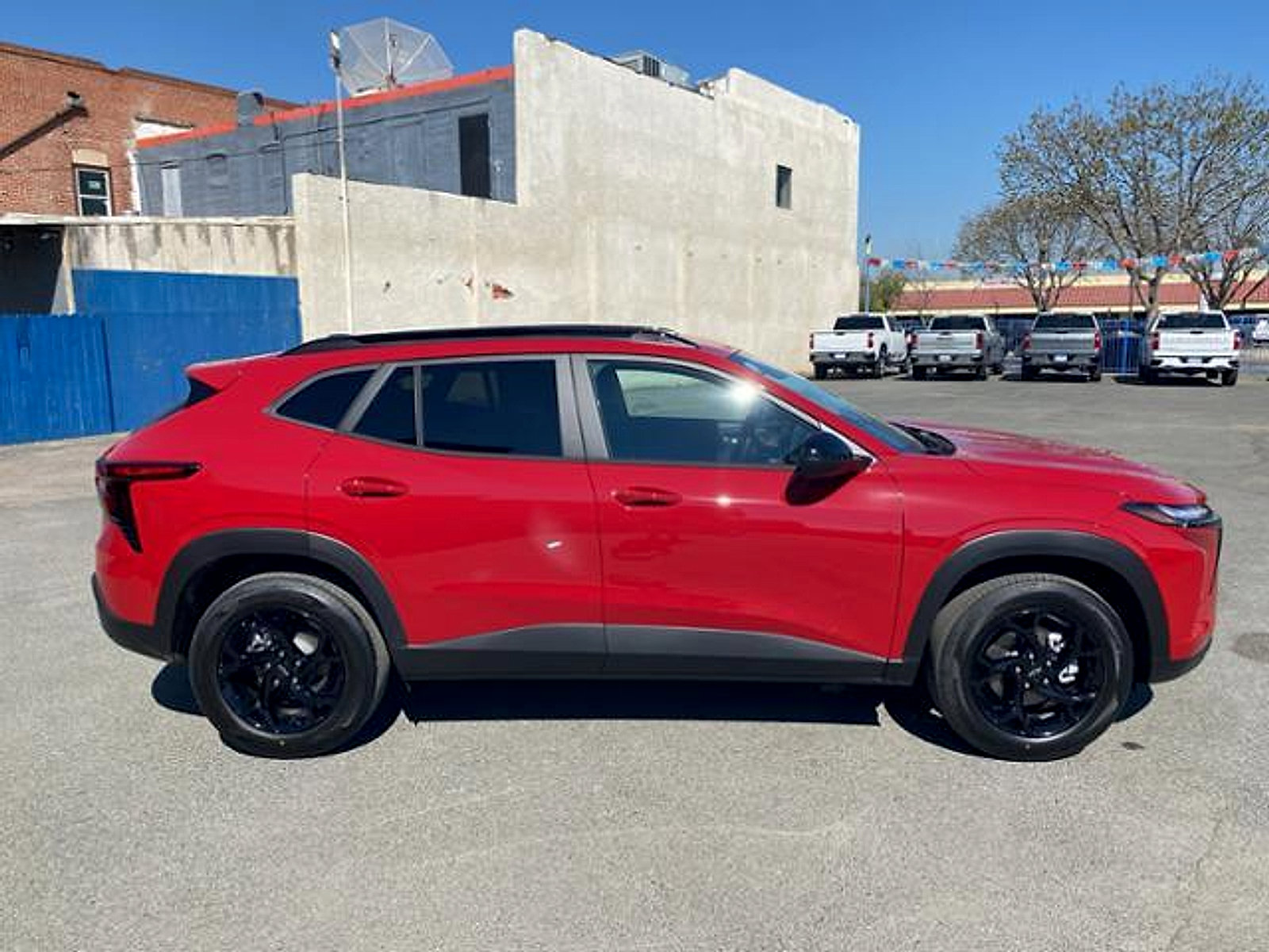 New 2026 Chevrolet Trax LT w/ Sunroof Package image 5