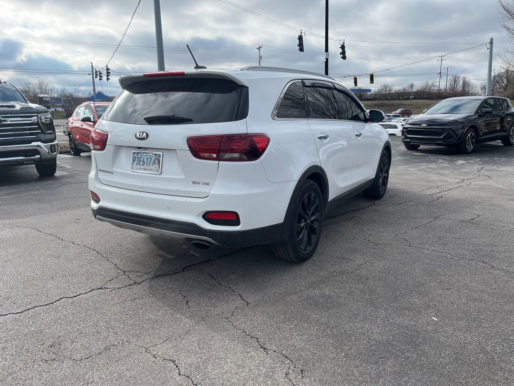 Used 2020 Kia Sorento EX image 3