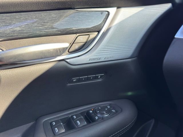 Used 2025 Cadillac XT5 Premium Luxury image 10