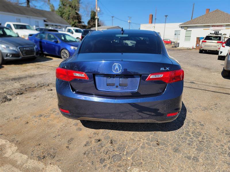 Used 2014 Acura ILX w/ Technology Package image 4