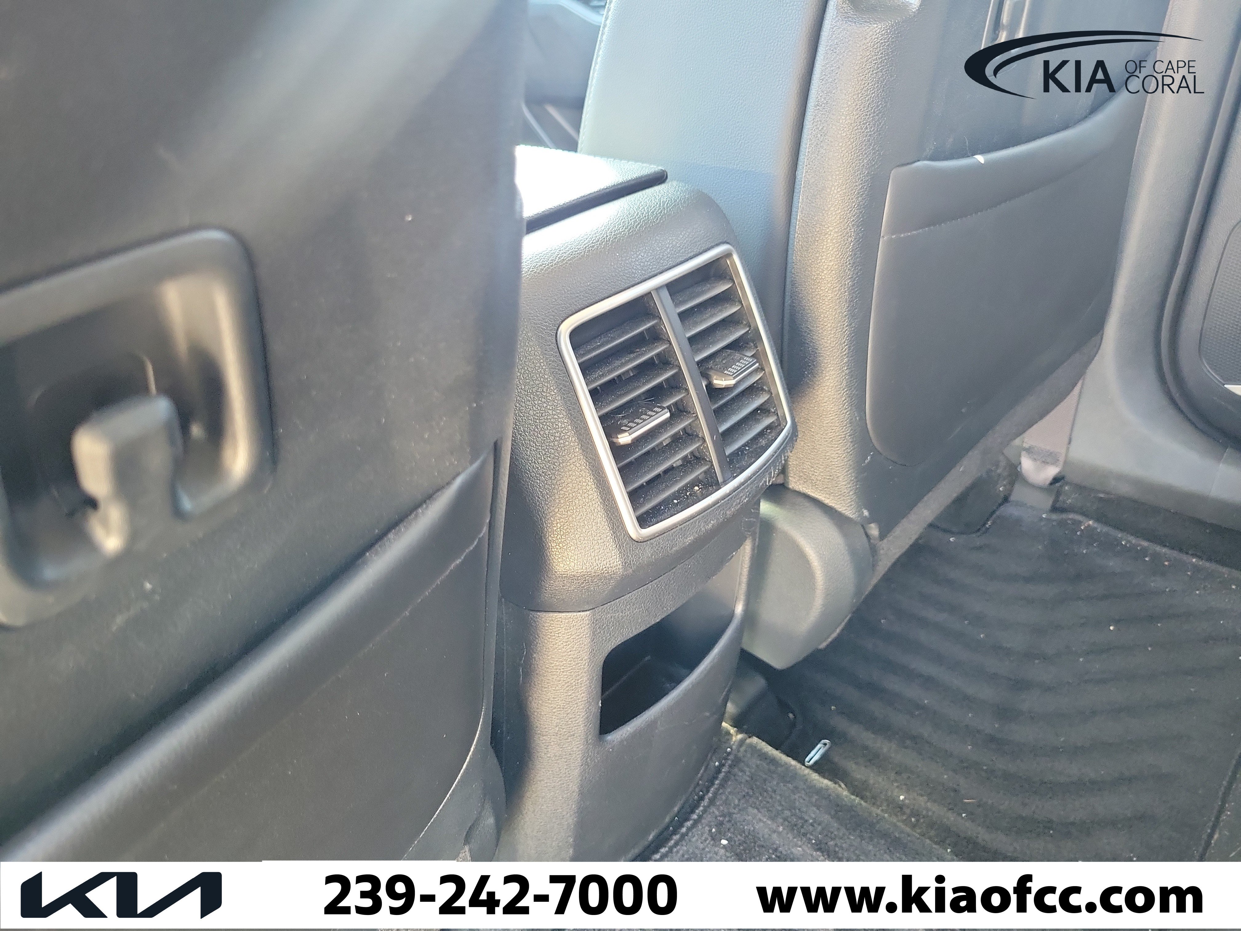 Certified 2023 Kia Sportage EX AWD/4WD image 15