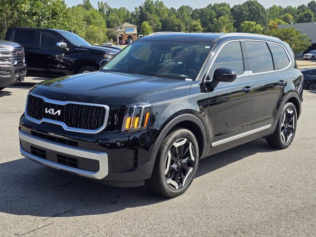 Used 2024 Kia Telluride EX w/ EX Captain's Chair Package FWD image 1