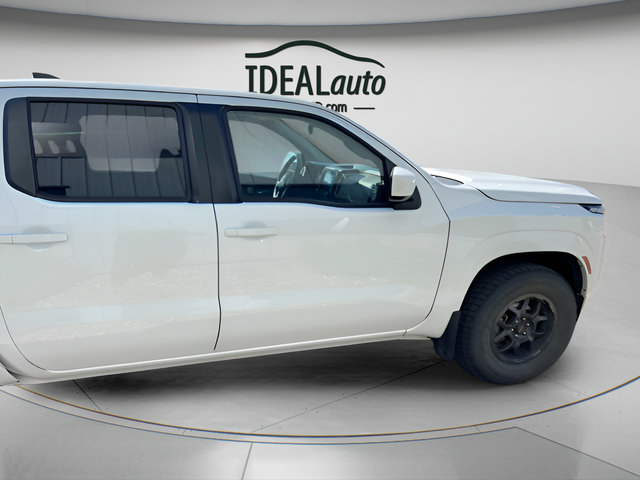 Used 2022 Nissan Frontier SV w/ Technology Package AWD/4WD image 2