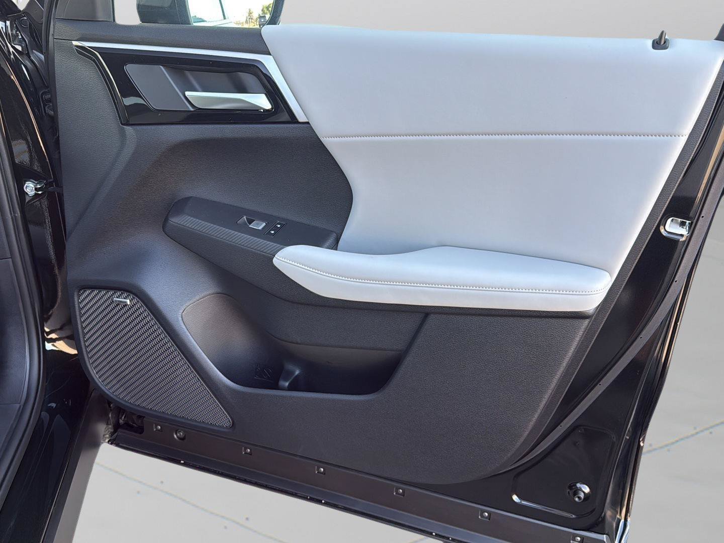 New 2026 Mitsubishi Outlander SE FWD image 31