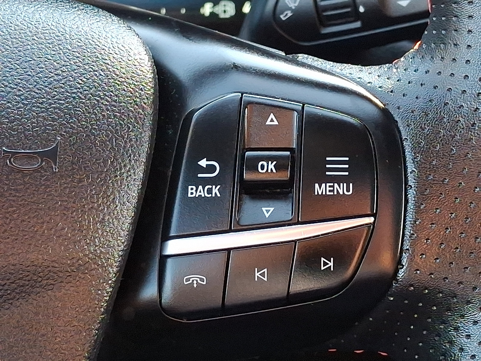 Certified 2024 Ford Escape ST-Line Select w/ Tech Pack #2 AWD/4WD image 23