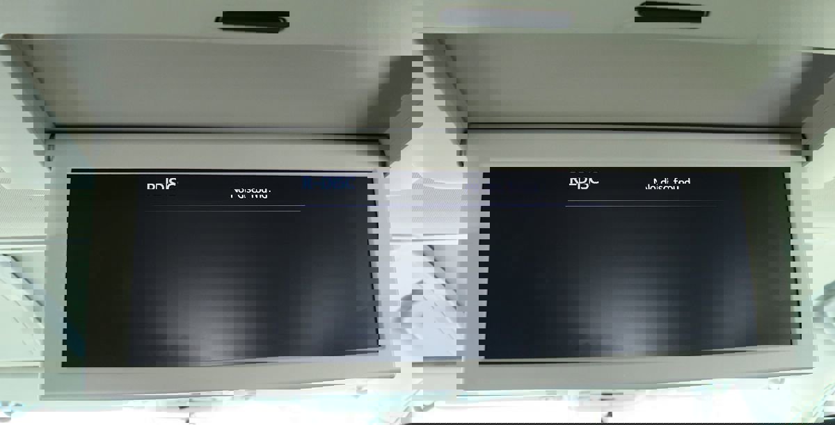 Used 2017 Toyota Sienna SE Premium image 36