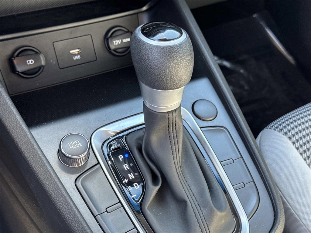 Used 2023 Hyundai Kona SE image 24