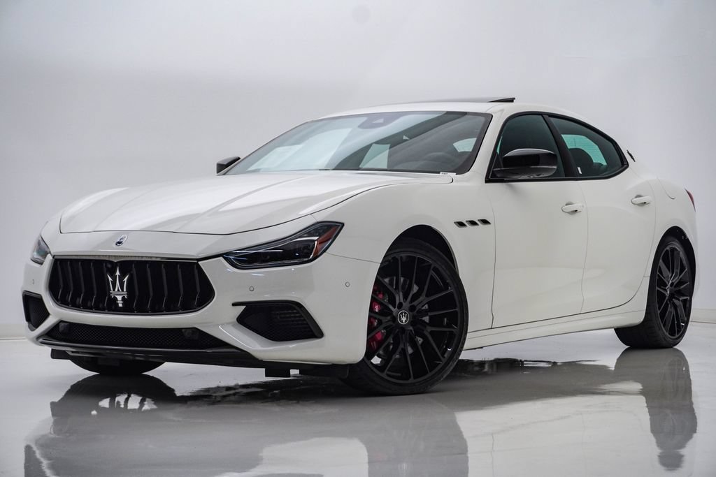 Certified 2024 Maserati Ghibli Modena Q4 AWD/4WD image 1