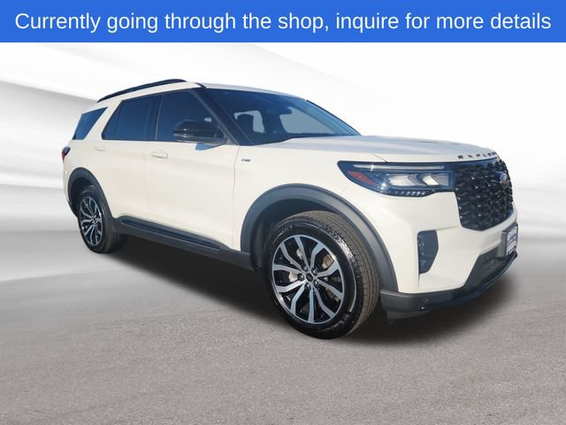 Used 2025 Ford Explorer ST-Line AWD/4WD image 7