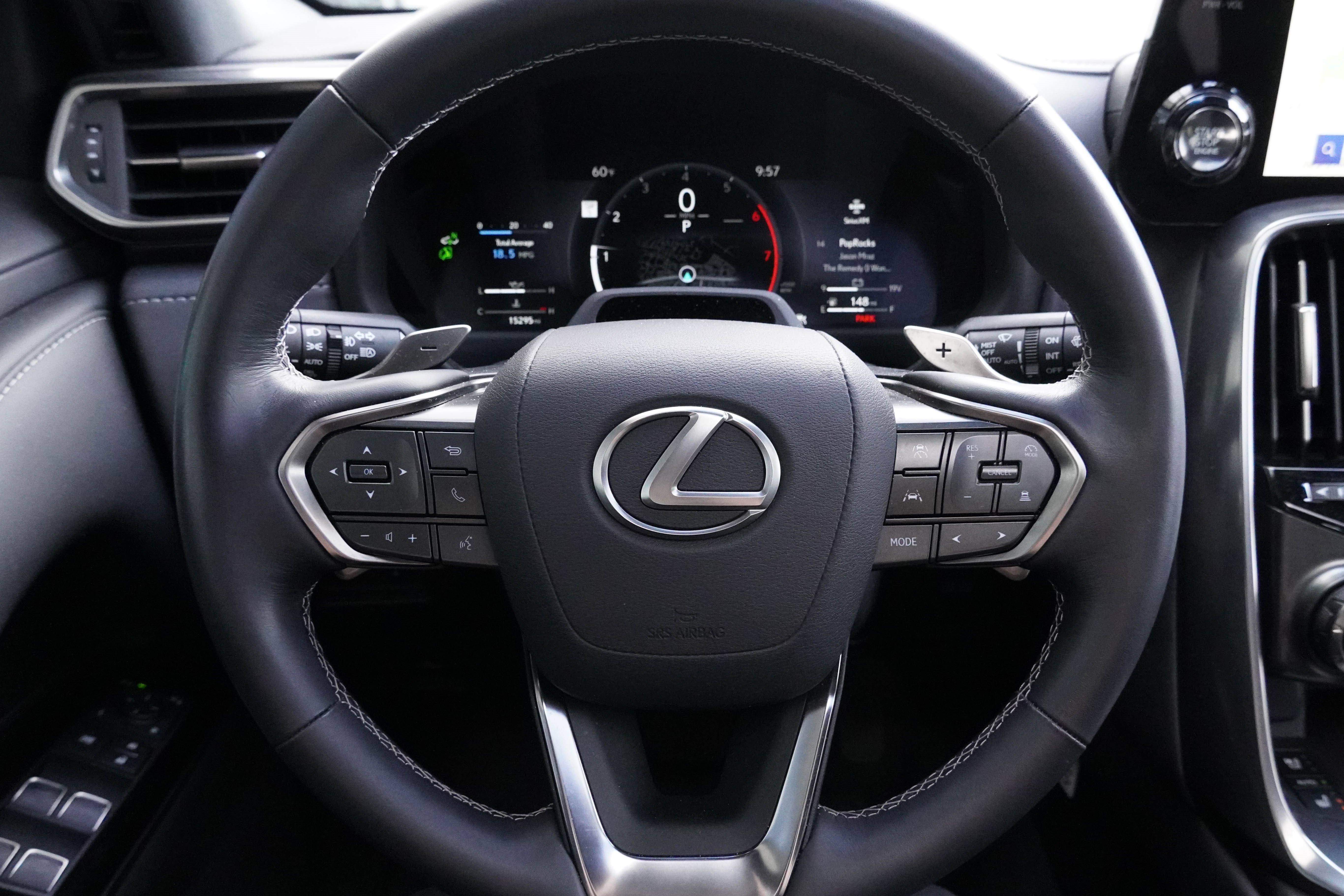 Used 2025 Lexus LX 600 4WD w/ Interior Upgrade Package image 19