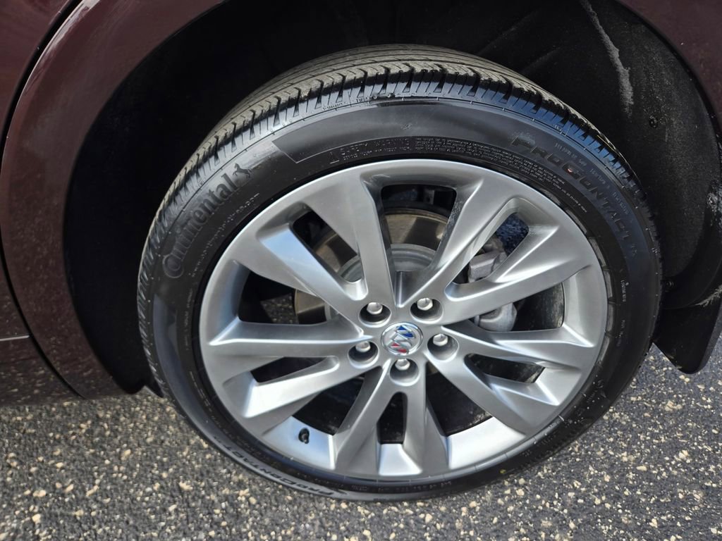 Used 2022 Buick Envision Avenir w/ Technology Package II image 49