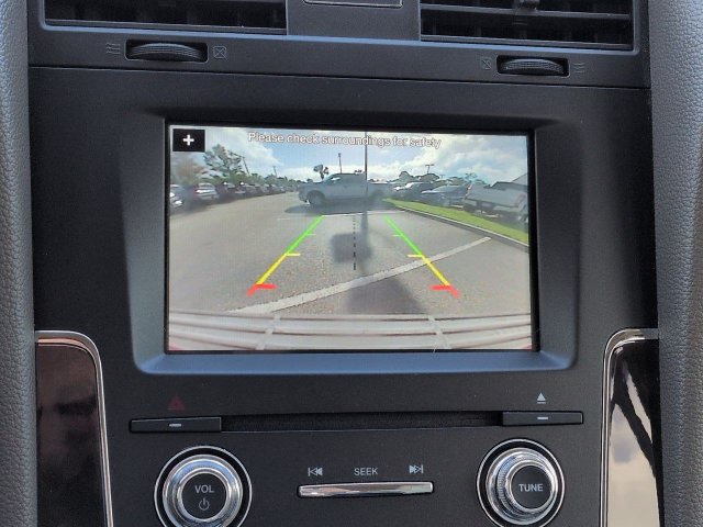 Used 2017 Lincoln Navigator Select RWD image 24
