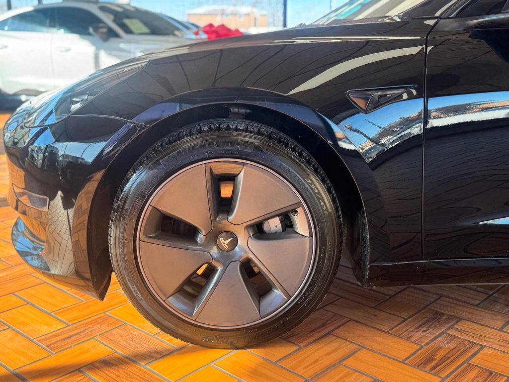 Used 2023 Tesla Model 3 Standard Range image 14