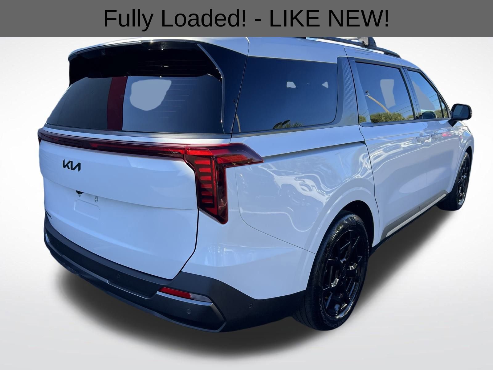 Used 2025 Kia Carnival SX Prestige image 11