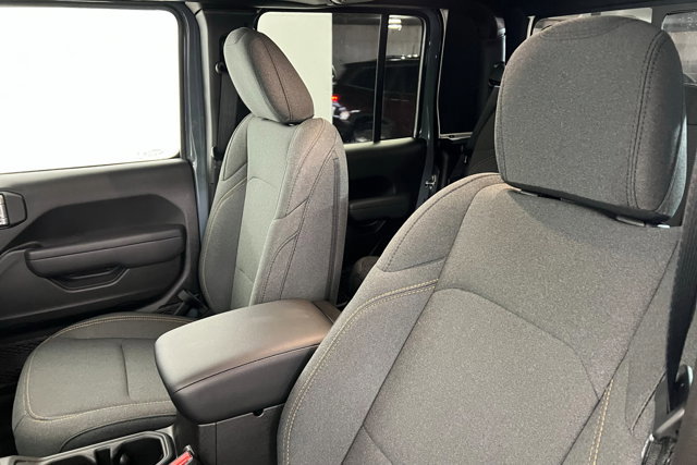 New 2025 Jeep Gladiator Sport AWD/4WD image 16